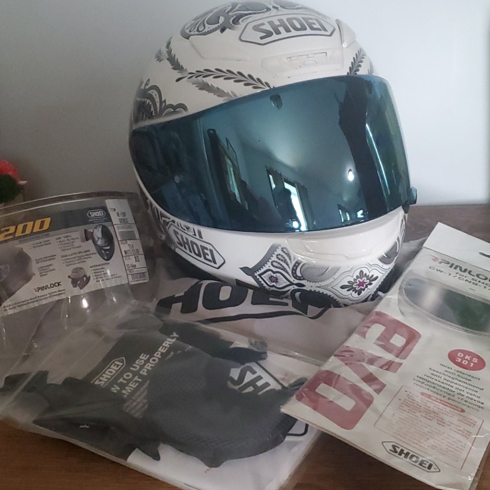 SHOEI womens rf-1200 helmet